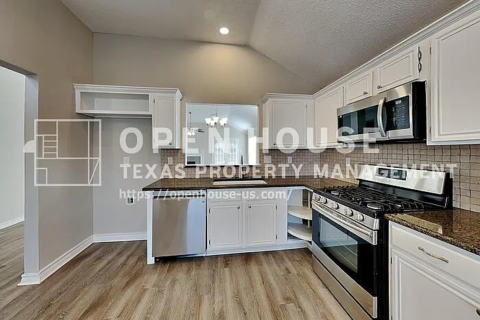 800 Stone Trail Dr — Photo 7
