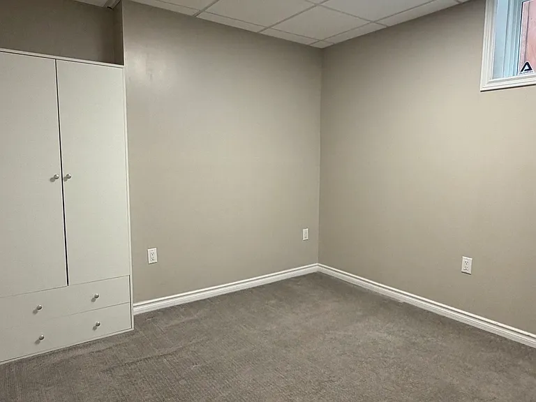 146 Palliser Ct — Photo 15
