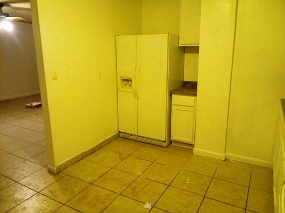 2nd image of 1635 S Gearhart St