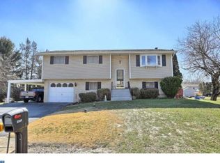 2248 Downing St, Reading, PA 19605