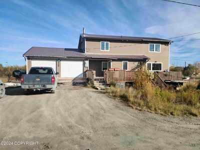 220 Akiak Dr, Bethel, AK, 99559