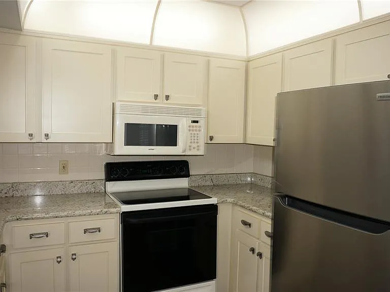 12141 Spartan Way #204 — Photo 6
