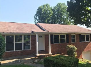 2931 Larchmont Ct NW, Atlanta, GA 30318