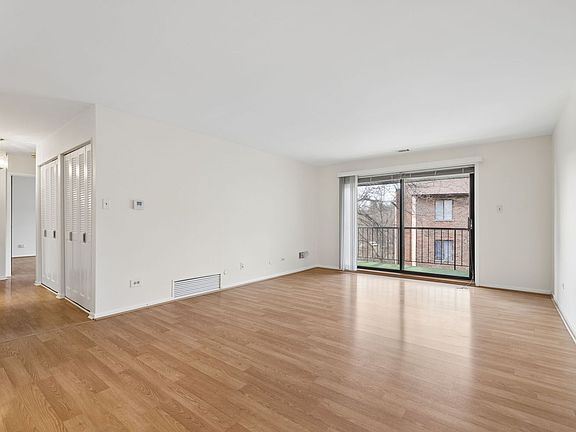 3rd image of 7510 Farmingdale Dr APT 407
