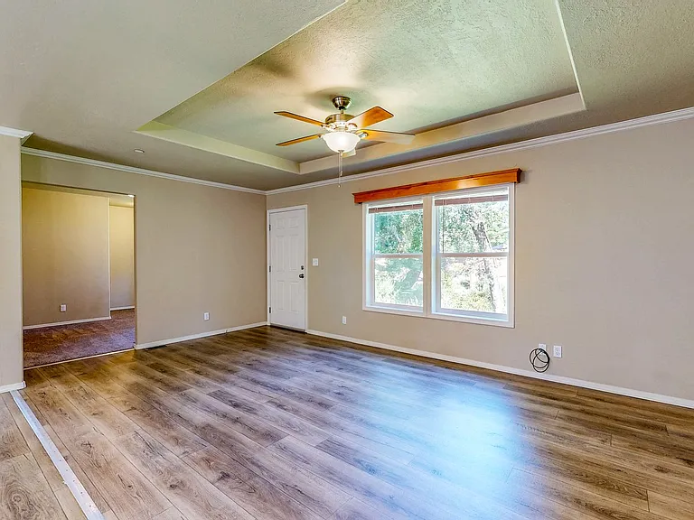 12800 Dunbar Rd — Photo 4