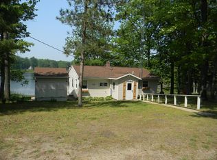 67 S Emerson Dr, Branch, MI 49402