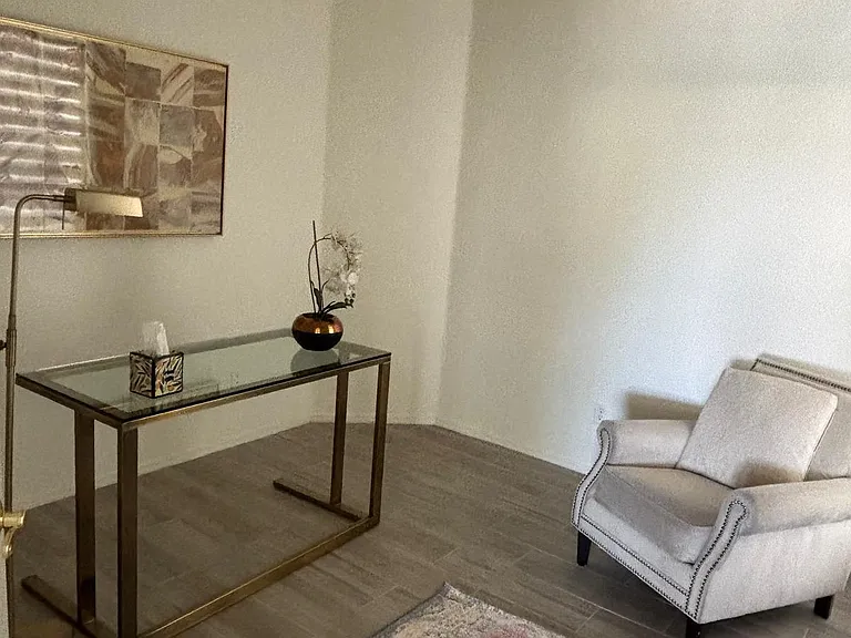 814 W Beechnut Dr — Photo 44