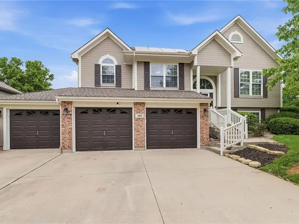 428 SW Seagull St, Lees Summit, MO 64082