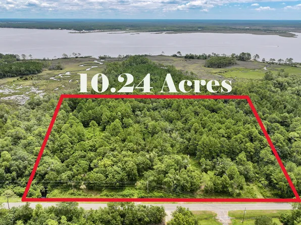 3456 Robinson Point Rd, Milton, FL 32583