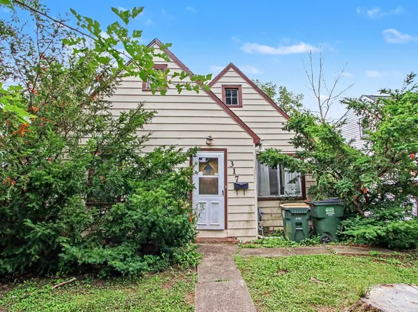 317 Grandview Dr, Round Lake Park, IL 60073
