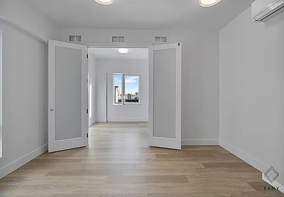 3rd image of 80 Linden Blvd #7G