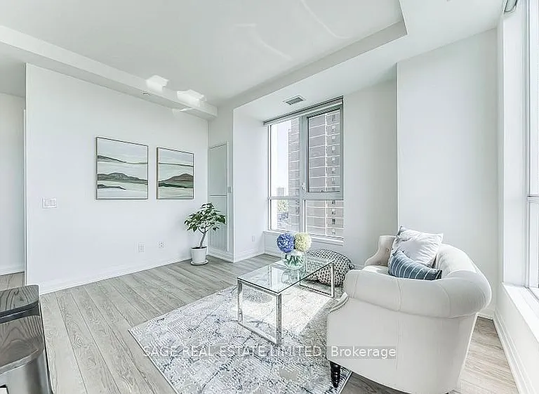 286 Main St #612 — Photo 4
