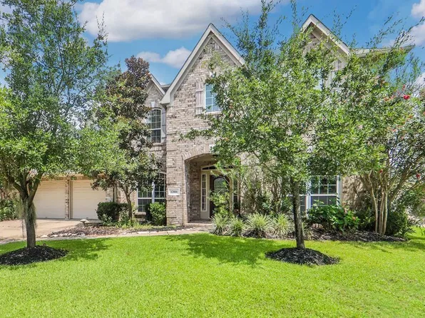 12806 Wandering Streams Dr, Tomball, TX 77377