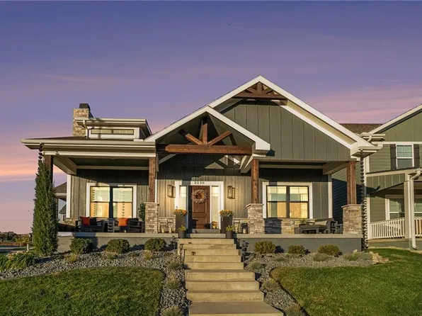 3238 SW Pergola Park Dr, Lees Summit, MO 64081