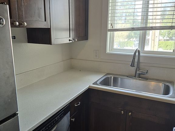 4th image of 6830 N Columbia Way APT 11