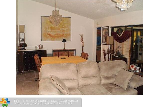 3rd image of 2249 SW 15th Pl