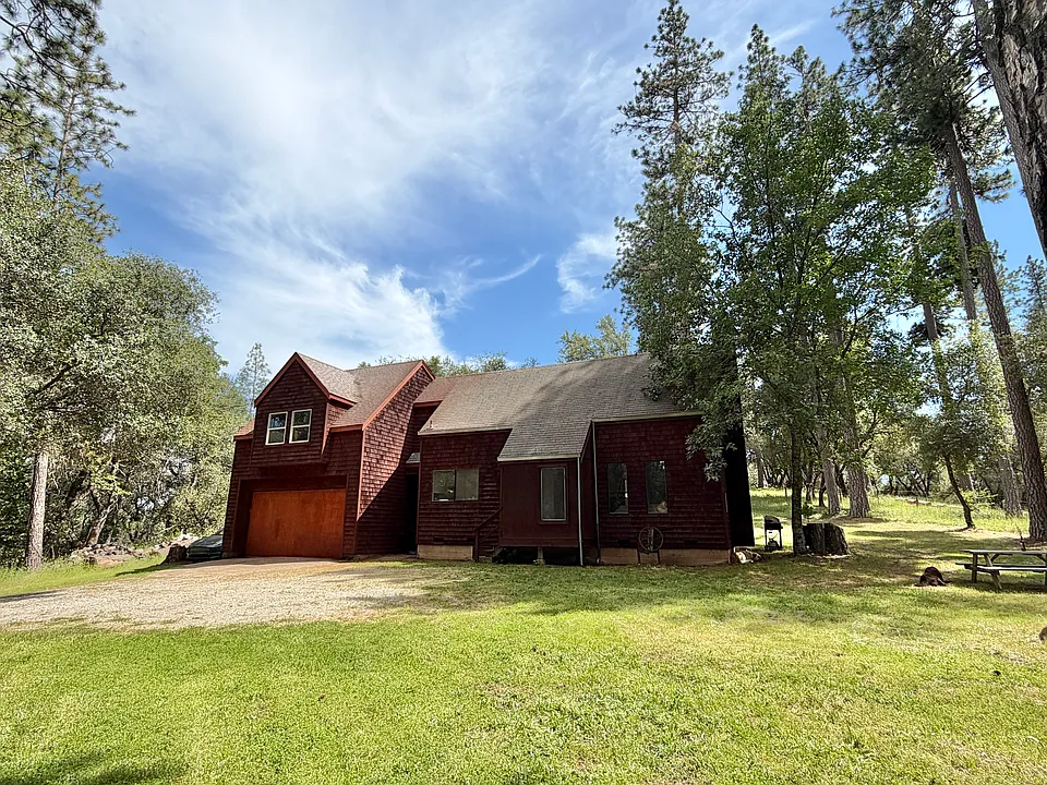 4321 Eden Ln