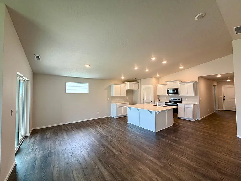 6105 Road 115 — Photo 6