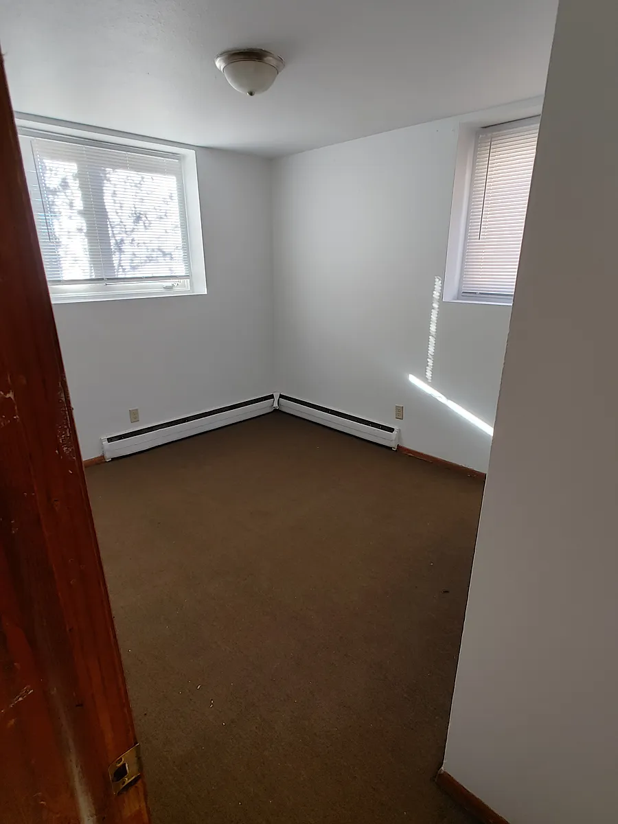 Building Photo - 3457 Minnehaha Ave #4