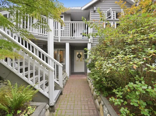 1538 Bowser Ave #102, North Vancouver, BC V7P 2Y3