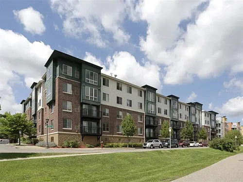 Joseph's Pointe at Upper Landing Photo 1