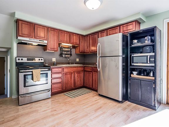 4th image of 2505 Baronet Ct