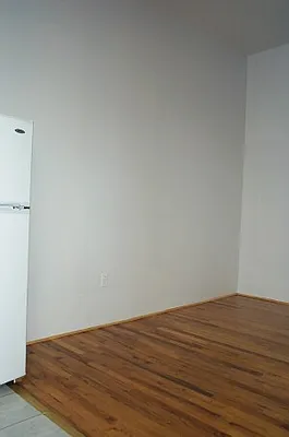 Rented by Tower Brokerage | media 36