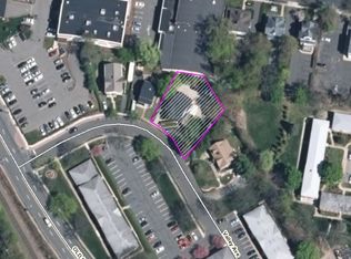 21 Valley Ave, Westwood, NJ 07675