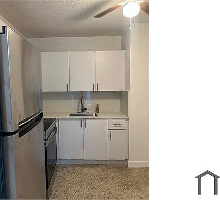 2nd image of 1321 SW 4th St #4