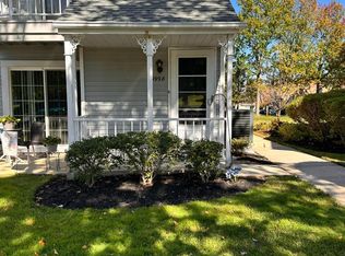 999 Scotswood Ct #B, Mount Laurel, NJ 08054