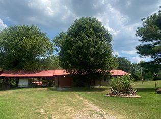 1393 NW Center Point Rd, Wilburton, OK 74578