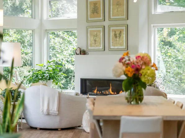 1545 Tynebridge Ct, Whistler, BC V8E 0A3