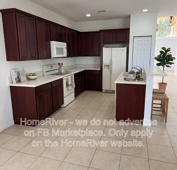 2068 Par Dr — Photo 3