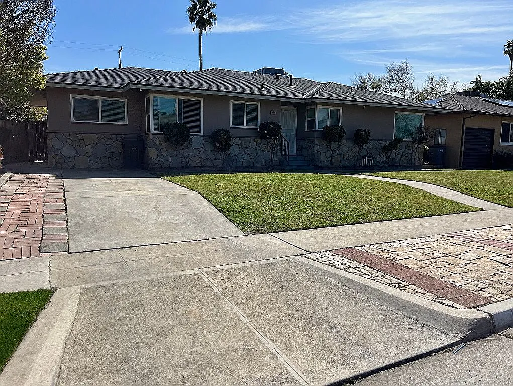 1527 W Normal Ave photo 1