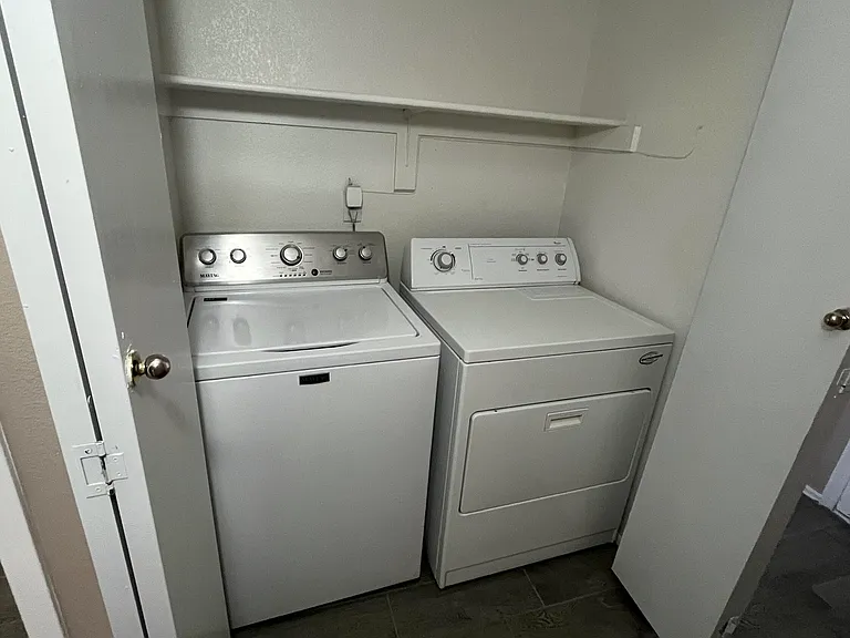 1690 E Countrywalk Ln — Photo 14