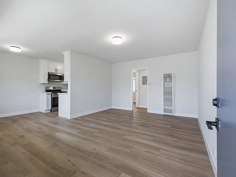 243 Crandall St — Photo 11