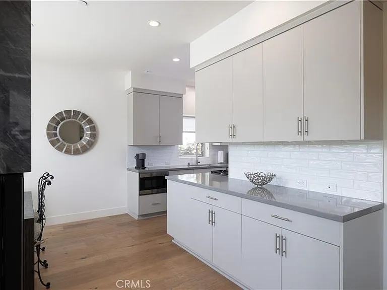 3920 Coast Hwy E — Photo 18