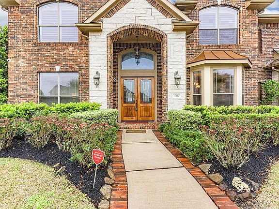 2nd image of 12410 Garden Field Ln