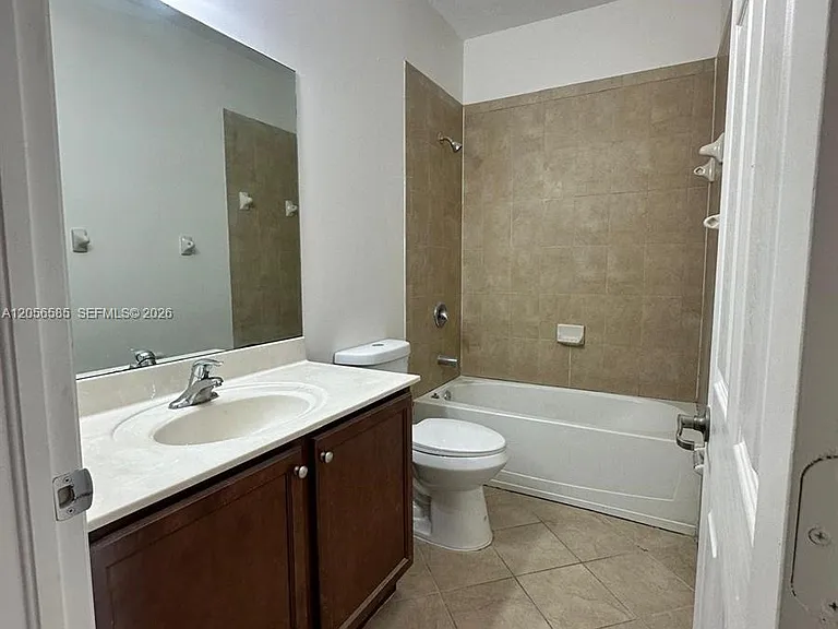 11240 SW 239th St — Photo 27