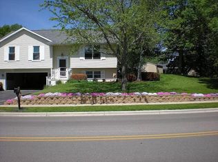 404 S Walker Way, Sun Prairie, WI 53590