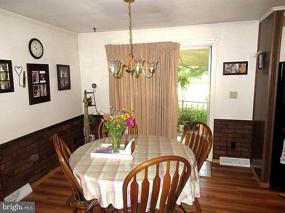 4th image of 713 Franlyn Dr