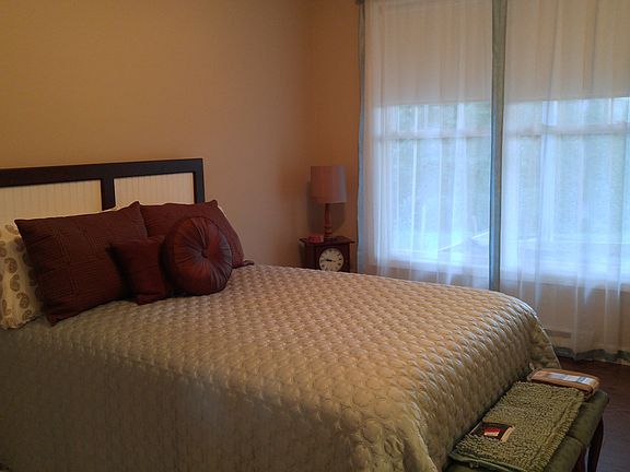 5th image of 1075 Longview Estates Dr