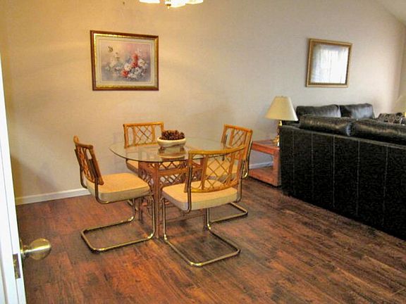 3rd image of 219 Buckingham Ct #4