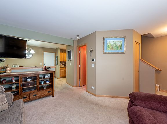 3rd image of 39606 N Warren Ln