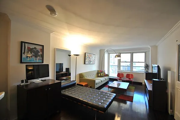 Sold by Real Direct | media 10
