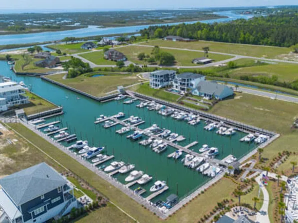 163 Voyager Way, Hampstead, NC 28443