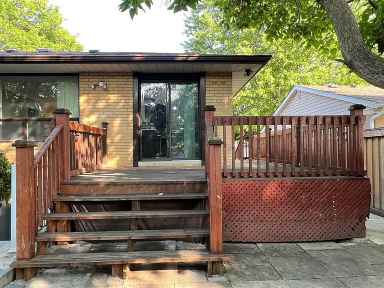 10 Burgby Ave — Photo 13