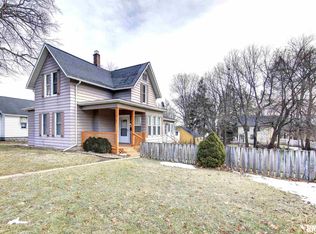 1613 N 4th St, Clinton, IA 52732