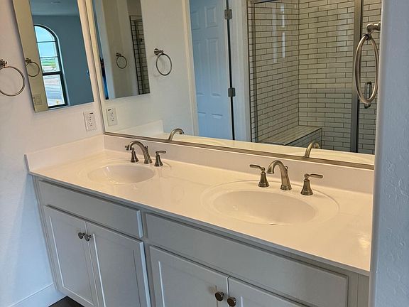 4th image of 43248 N WHITEWILLOW Court