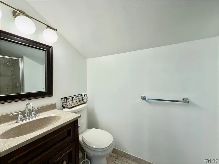 8403 Gaskin Rd — Photo 28